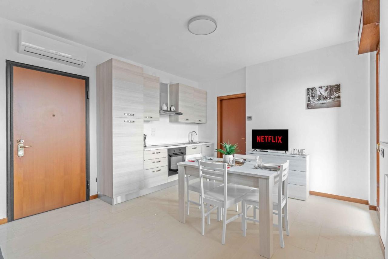 Ar 73 Loreto 2 Minutes From The Metro Milan Extérieur photo